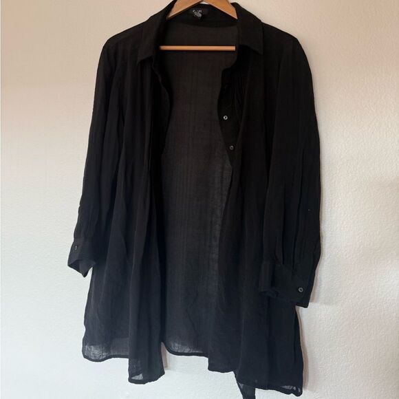 Black button down top - Picture 3 of 5